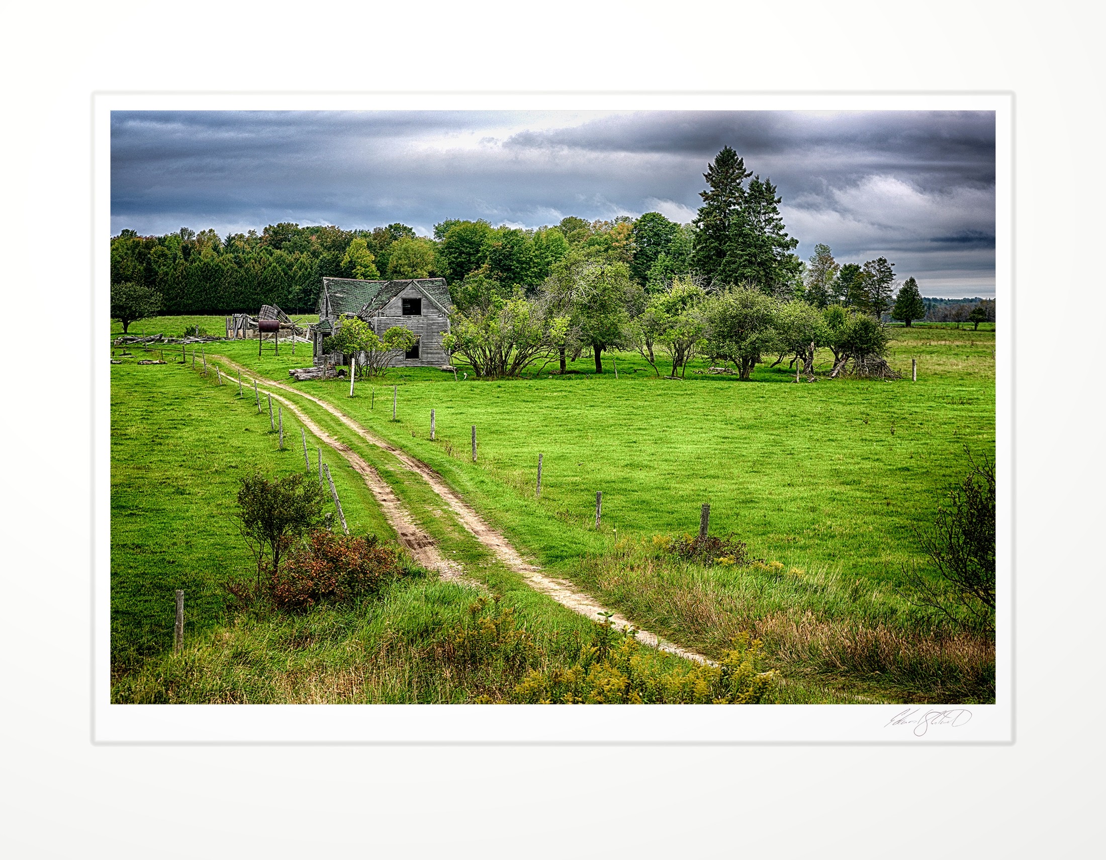 An abandoned farm in obvious disrepair, taken north of Engadine, Michigan, in September 2016